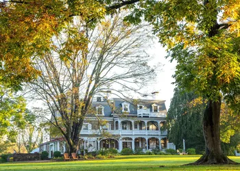 Woolverton Inn hotel thumbnail 3