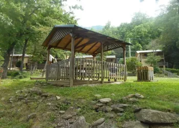Evening Shade River Lodge and Cabins hotel thumbnail 7