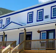 Triple J Hotel & Cabins hotel detail image 3
