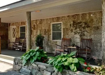 Laurel Ridge Country Club hotel thumbnail 3
