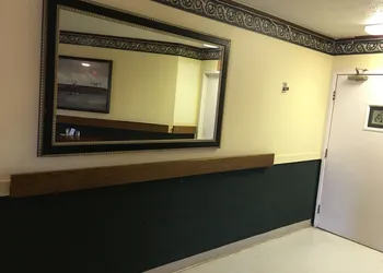 Reddy Inn and Suites hotel thumbnail 8