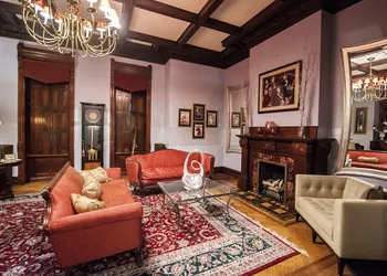 Reynolds Mansion B&B hotel thumbnail 4