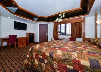 Americas Best Value Inn & Suites Los Angeles Downtown SW hotel thumbnail 5