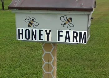 Honey Farm Bed & Breakfast hotel thumbnail 4
