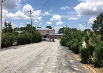 Ashburn Inn & RV Park hotel thumbnail 3