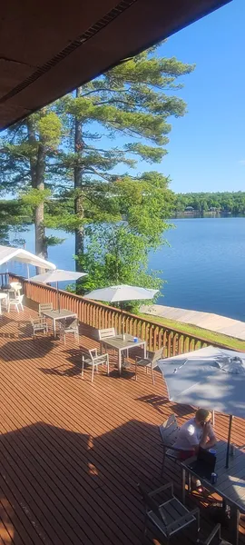 Westwind Inn on the Lake hotel detail image 6