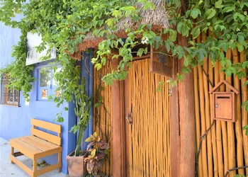 Casa Almendro hotel thumbnail 3