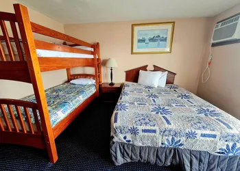 Regal Inn hotel thumbnail 6