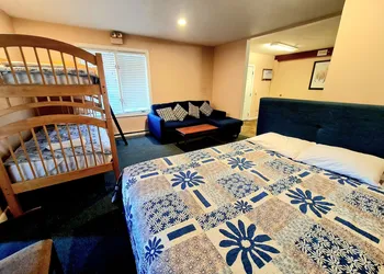 Regal Inn hotel thumbnail 7