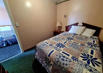 Regal Inn hotel thumbnail 8