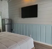 Hollywood Gardens Inn & Suites hotel detail image 7