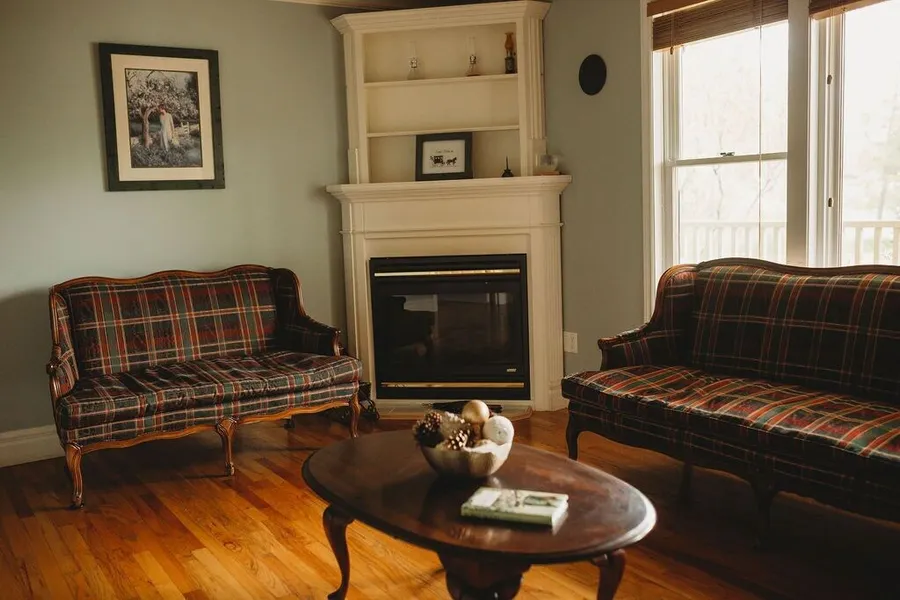 The Carriage House Inn hotel detail image 2