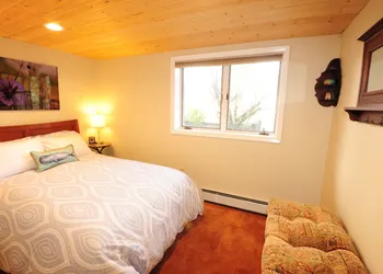Cranky Crow Bed and Breakfast hotel thumbnail 8