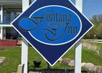 Fontana Village Inn hotel thumbnail 4
