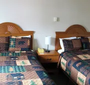 The Lake George Inn hotel detail image 7