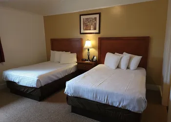 Hickory Grove Motor Inn hotel thumbnail 8