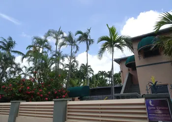 Suite Dreams Inn by the Beach hotel thumbnail 5