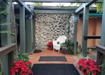 Suite Dreams Inn by the Beach hotel thumbnail 8