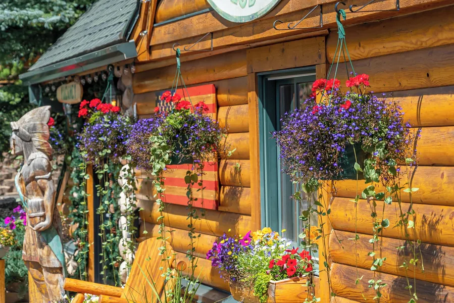 Spirit Lake Lodge hotel detail image 2