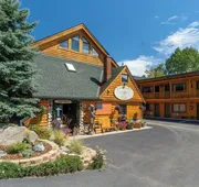 Spirit Lake Lodge hotel detail image 3