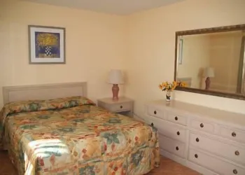 Lago Mar Motel and Apartments hotel thumbnail 6