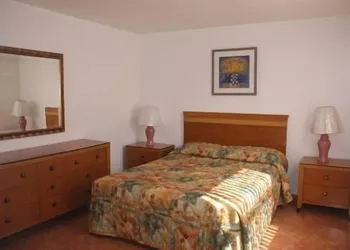 Lago Mar Motel and Apartments hotel thumbnail 8