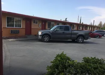 Valley Motel hotel thumbnail 3