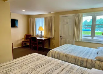 Mt Liberty Cabins and Motel hotel thumbnail 4