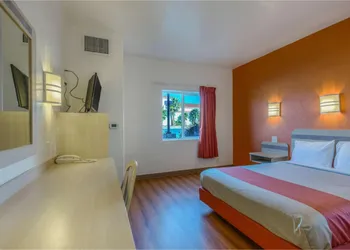 Motel 6 Beatty NV - Death Valley hotel thumbnail 8