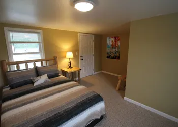 Mackinac Lake Trail Motel hotel thumbnail 2