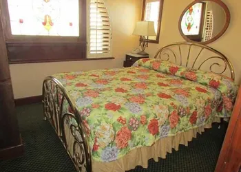 The Driftwood Resort hotel thumbnail 3