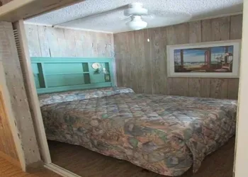The Driftwood Resort hotel thumbnail 4