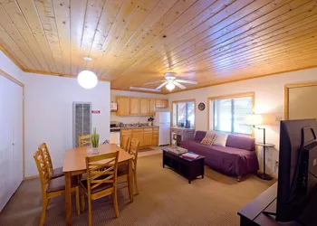 Thunderbird Lodge hotel thumbnail 6
