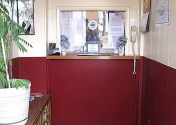 Palace Inn hotel thumbnail 3