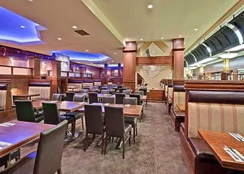 Holiday Inn Montreal Midtown hotel thumbnail 7