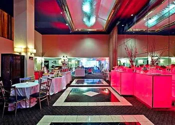 Holiday Inn Montreal Midtown hotel thumbnail 8