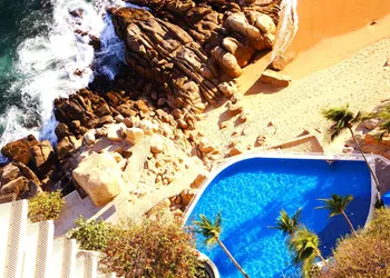 Holiday Inn Resort Acapulco hotel thumbnail 3