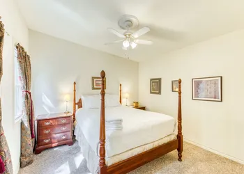 A Yellow Rose B&B hotel thumbnail 4
