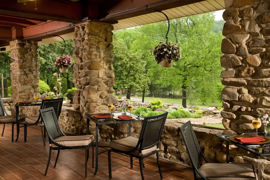 Hilltop Manor Bed and Breakfast hotel detail image 6