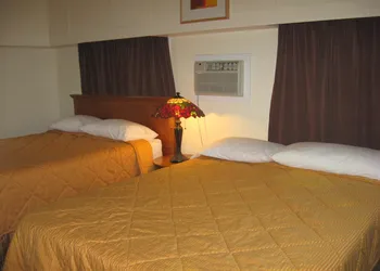 Masters Inn hotel thumbnail 7