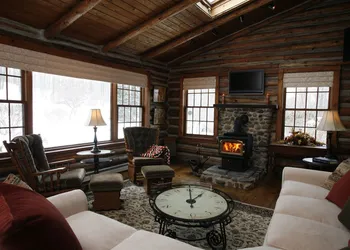 Chalet of Canandaigua hotel thumbnail 3