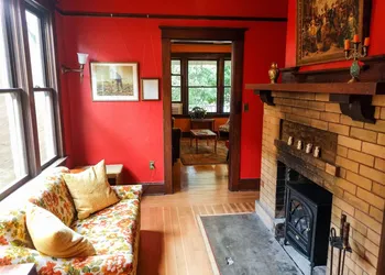 Bluebird Guesthouse hotel thumbnail 4