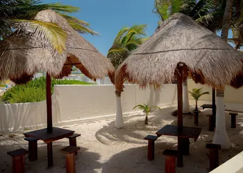 Flamingos Inn hotel thumbnail 8