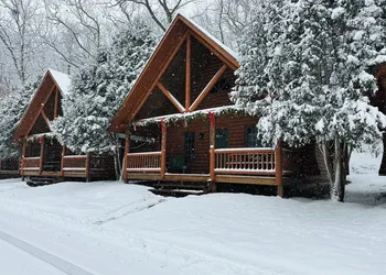 Cedar Lodge and Settlement hotel thumbnail 4