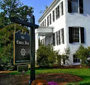 The Essex Inn hotel detail image 5