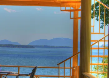 Acadia Bay Inn hotel thumbnail 8