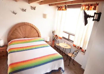 Ma Petite Maison hotel thumbnail 7