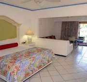 Special Offer, Unbeatable Location - 2BR Suite hotel detail image 3