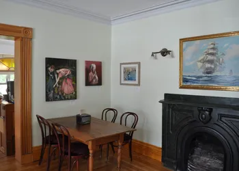 Holman's Heritage Suites hotel thumbnail 8