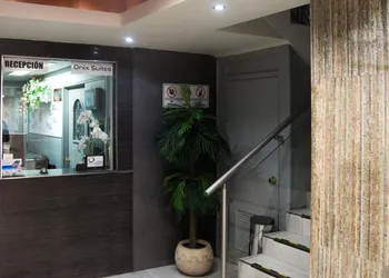 Hotel Onix Suites hotel thumbnail 2
